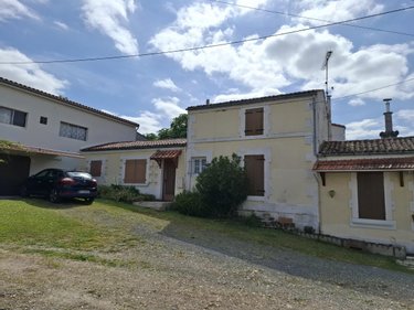 Maison a vendre Saintes 17100 Charente-Maritime 101 m2 4 pièces 85000 euros
