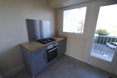Location appartement Calais 62100 Pas-de-Calais 80 m2  820 euros