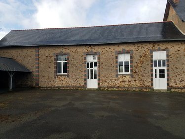 Maison a vendre La Cornuaille 49440 Maine-et-Loire 270 m2  104000 euros