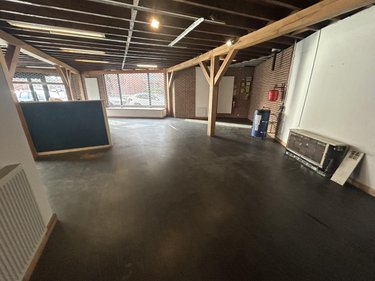 Fonds et murs commerciaux a vendre Cambrai 59400 Nord 202 m2  225300 euros