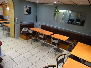 Fonds et murs commerciaux a vendre Laval 53000 Mayenne 92 m2  147500 euros