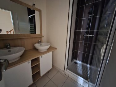 Immeuble a vendre Saintes 17100 Charente-Maritime 332 m2  462000 euros