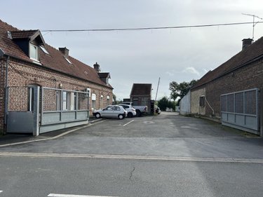 Location fonds et murs commerciaux Rumilly-en-Cambrésis 59281 Nord 1640 m2  3154 euros