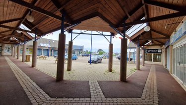 Fonds et murs commerciaux a vendre Plougasnou 29630 Finistère 35 m2  63060 euros
