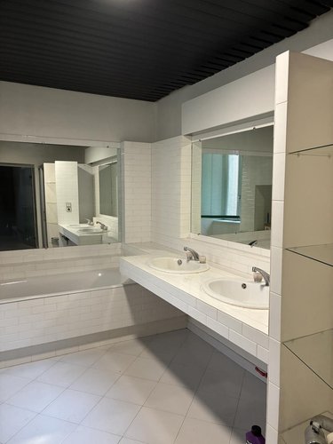 Appartement a vendre Saint-Affrique 12400 Aveyron 198 m2 6 pièces 238000 euros