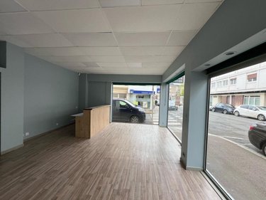 Fonds et murs commerciaux a vendre Lisieux 14100 Calvados 69 m2  115400 euros