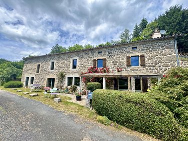 Maison a vendre Grandrieu 48600 Lozère 250 m2  374000 euros