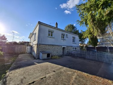 Maison a vendre Saintes 17100 Charente-Maritime 100 m2 4 pièces 141642 euros