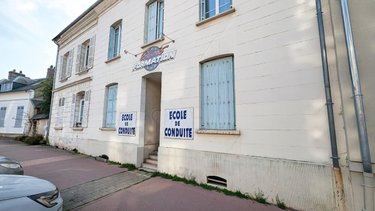 Fonds et murs commerciaux a vendre Évreux 27000 Eure 49 m2  75000 euros