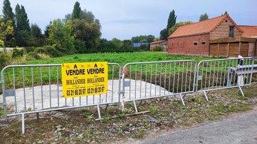 Terrain a batir a vendre Isbergues 62330 Pas-de-Calais 1069 m2  51500 euros