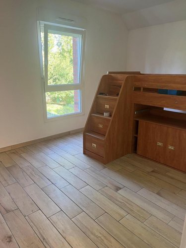 Location maison Beaucamps-Ligny 59134 Nord 111 m2  1140 euros