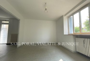 Location appartement Saint-Jean-le-Vieux 01640 Ain 31 m2 1 pièce 450 euros