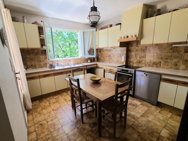 Maison a vendre La Garde-Adhémar 26700 Drôme 197 m2 7 pièces 471000 euros