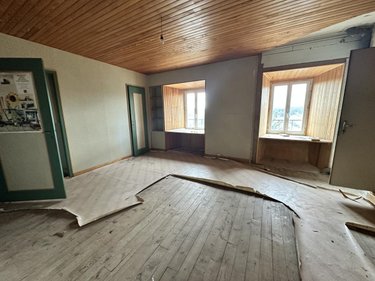Maison a vendre Saint-Flour 15100 Cantal 80 m2  37700 euros