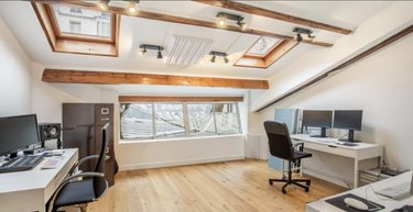 Immeuble a vendre Paris 17e arrondissement 75017 Paris 1096 m2  7900000 euros