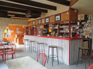 Fonds et murs commerciaux a vendre Carnoët 22160 Côtes-d'Armor 320 m2  257250 euros