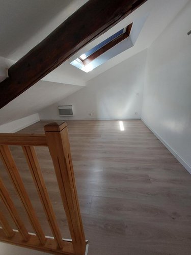 Location appartement Reims 51100 Marne 19 m2  440 euros