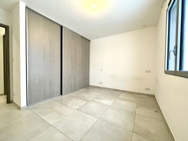 Location maison Peyre en Aubrac 48130 Lozère 110 m2  950 euros