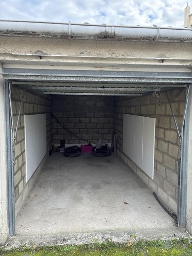 Garage et parking a vendre Laval 53000 Mayenne 12 m2  11000 euros