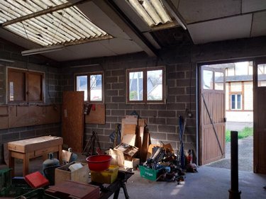 Garage et parking a vendre Le Neubourg 27110 Eure 60 m2  63600 euros