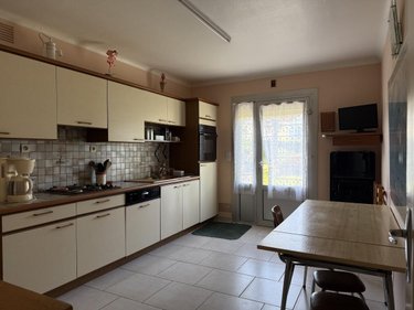 Maison a vendre Cholet 49300 Maine-et-Loire 222 m2 9 pièces 193880 euros
