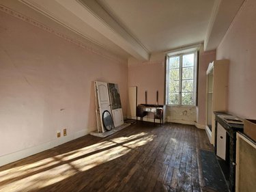 Immeuble a vendre Montargis 45200 Loiret 556 m2  385000 euros