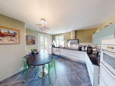 Maison a vendre Nyons 26110 Drôme 275 m2 10 pièces 520000 euros
