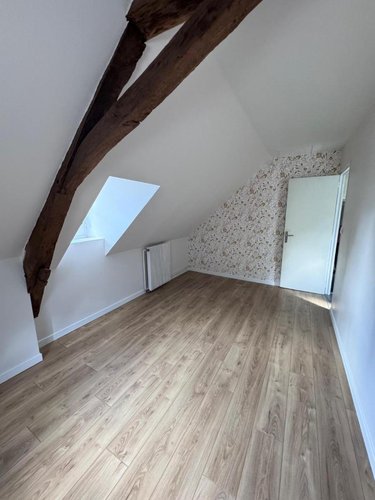 Location maison Château-Gontier-sur-Mayenne 53200 Mayenne 100 m2 6 pièces 900 euros