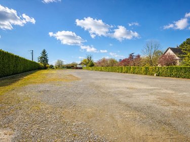 Garage et parking a vendre Soulgé-sur-Ouette 53210 Mayenne 240 m2  166400 euros