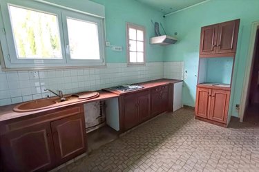 Maison a vendre Malguénac 56300 Morbihan 250 m2  137800 euros