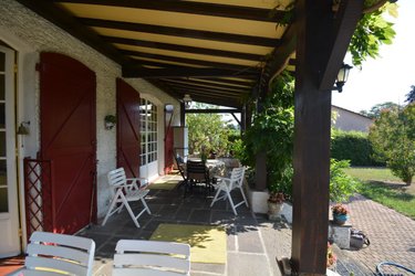 Viager maison Mozac 63200 Puy-de-Dôme 205 m2 9 pièces 70000 euros