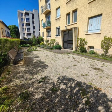 Appartement a vendre Caluire-et-Cuire 69300 Rhône 67 m2 3 pièces 199000 euros