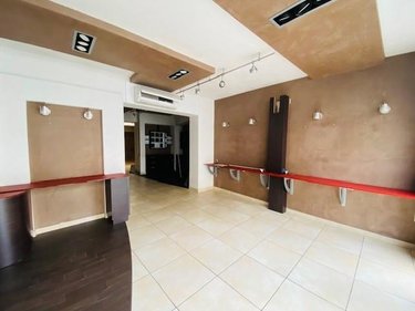 Fonds et murs commerciaux a vendre Chalonnes-sur-Loire 49290 Maine-et-Loire 62 m2  121900 euros