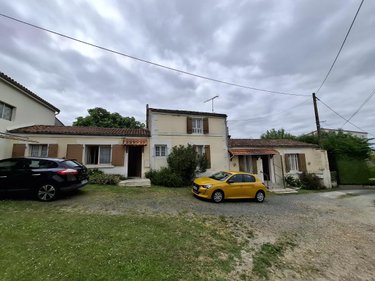 Maison a vendre Saintes 17100 Charente-Maritime 101 m2 4 pièces 85000 euros