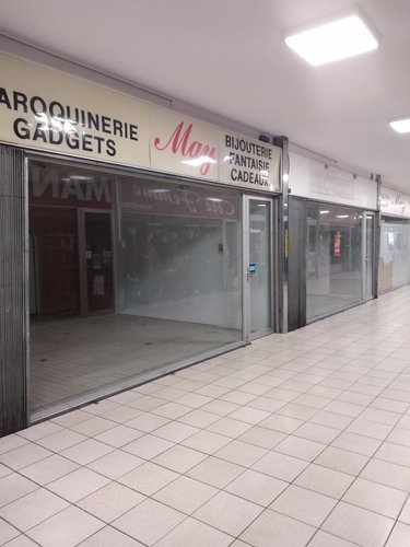 Location fonds et murs commerciaux Cambrai 59400 Nord 35 m2  450 euros