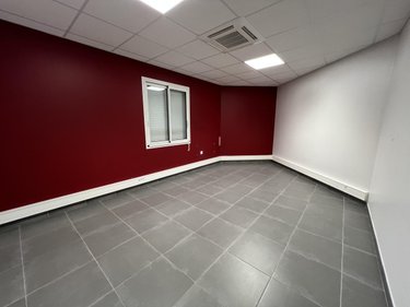 Fonds et murs commerciaux a vendre Huillé-Lézigné 49430 Maine-et-Loire 248 m2  209000 euros