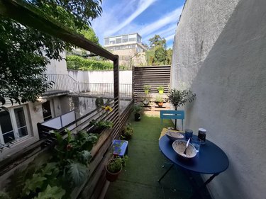 Appartement a vendre Saintes 17100 Charente-Maritime 54 m2 2 pièces 105000 euros