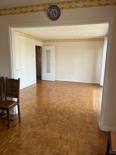 Appartement a vendre Lanester 56600 Morbihan 96 m2 5 pièces 167224 euros