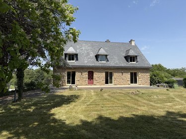 Maison a vendre Plémet 22210 Côtes-d'Armor 320 m2  301658 euros