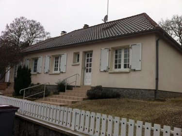 Location maison Méral 53230 Mayenne 83 m2 5 pièces 530 euros