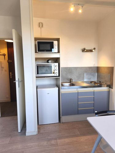 Location appartement Angers 49000 Maine-et-Loire 27 m2 1 pièce 585 euros