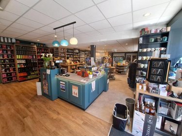 Fonds et murs commerciaux a vendre Barneville-Carteret 50270 Manche 250 m2  623400 euros