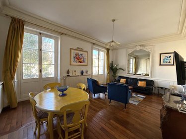 Immeuble a vendre Angers 49000 Maine-et-Loire 309 m2  1205200 euros