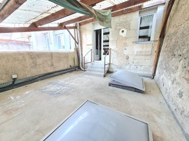 Immeuble a vendre Montoire-sur-le-Loir 41800 Loir-et-Cher 100 m2  99800 euros