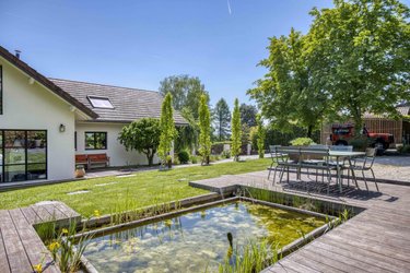 Maison a vendre Sauverny 01220 Ain 590 m2 8 pièces 1990000 euros