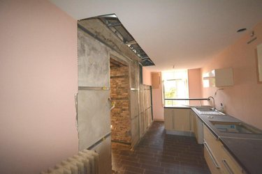 Appartement a vendre Thiers 63300 Puy-de-Dôme 208 m2 8 pièces 79000 euros