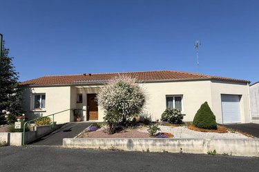 Maison a vendre La Jubaudière 49510 Maine-et-Loire 92 m2 3 pièces 198000 euros