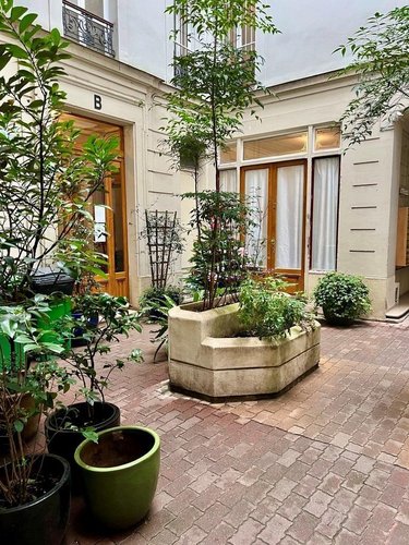 Location appartement Paris 18e arrondissement 75018 Paris 38 m2 2 pièces 1590 euros