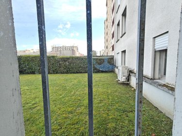 Fonds et murs commerciaux a vendre Reims 51100 Marne 50 m2  177800 euros