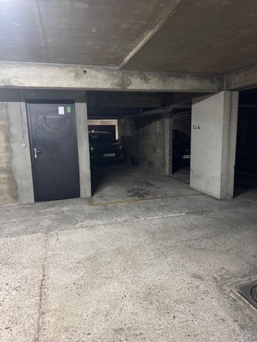 Garage et parking a vendre Neuilly-sur-Seine 92200 Hauts-de-Seine 12 m2  33000 euros